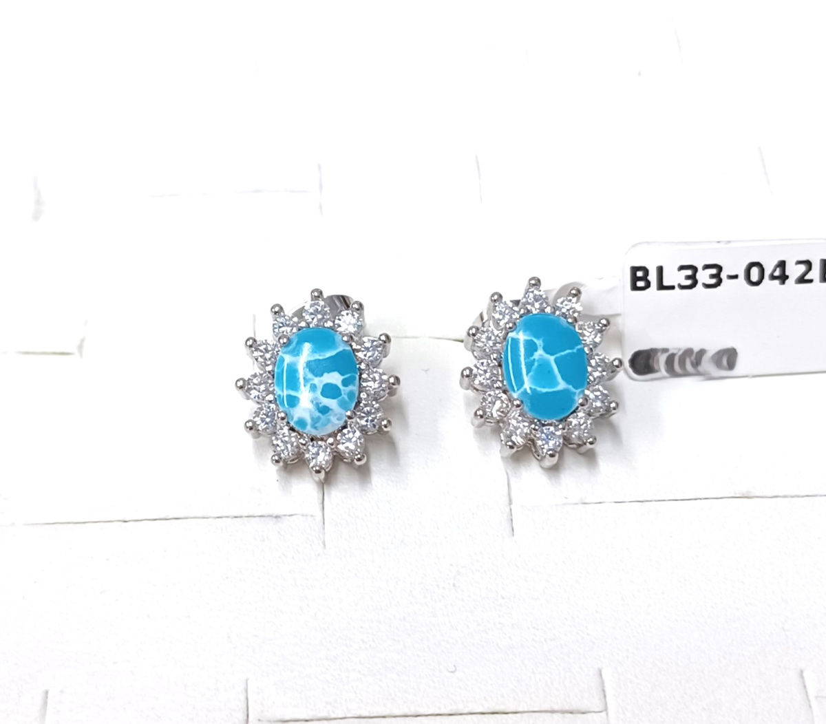 BL33-042